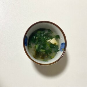 青菜(ほうれん草 小松菜等)と大根と油揚げお味噌汁